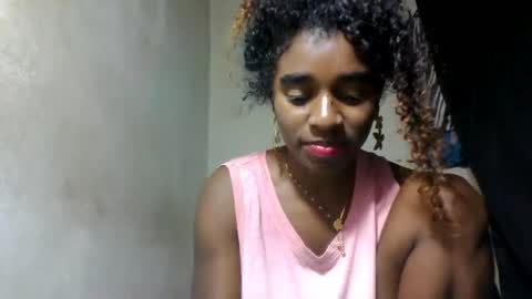 Snapshot of elina981 chatting on June 8, 2026, 10:37 am elina981 online show from June 8, 2026, 10:37 am