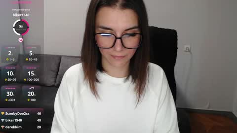 Snapshot of elina_posh chatting on April 14, 2026, 12:44 pm Liza online show from April 14, 2026, 12:44 pm