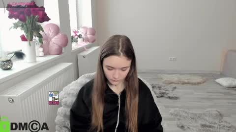 elina_x online show from April 10, 2026, 7:57 am
