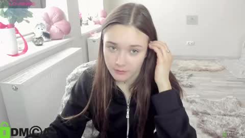 elina_x online show from April 14, 2026, 7:47 am