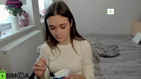 elina_x online show from May 3, 2026, 8:09 am
