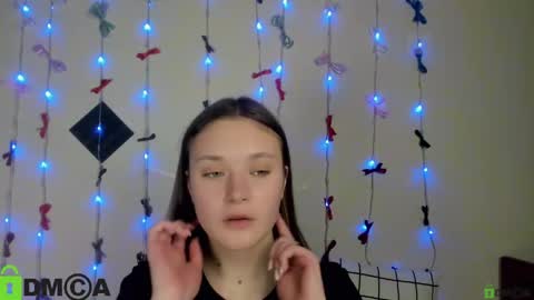 elina_x online show from June 3, 2026, 6:02 pm