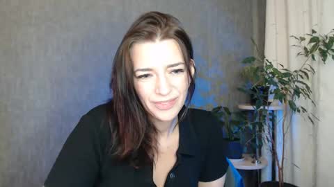 Elina online show from June 4, 2026, 10:49 pm