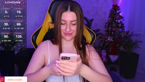 Elina online show from January 1, 2025, 5:44 pm