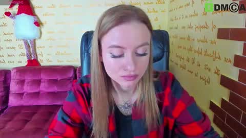 Snapshot of elinor_faith chatting on December 19, 2025, 1:07 pm elinor_faith online show from December 19, 2025, 1:07 pm