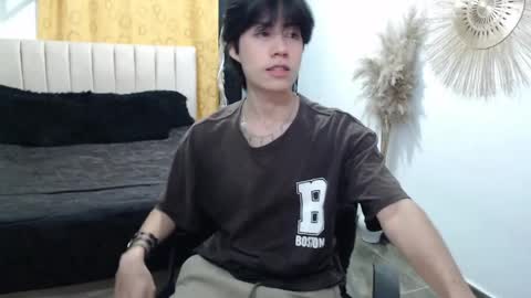 Snapshot of elio_collem chatting on May 27, 2026, 2:30 am ELIO online show from May 27, 2026, 2:30 am
