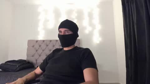 elio_dicaprio online show from December 2, 2025, 1:22 am