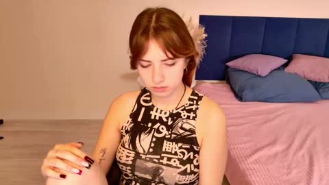 Snapshot of elis_bb chatting on February 24, 2026, 7:23 pm Elis bb online show from February 24, 2026, 7:23 pm