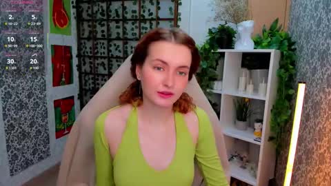 Snapshot of elis_cherry chatting on December 15, 2025, 2:05 am Elis online show from December 15, 2025, 2:05 am