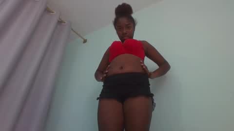 elisa821456 online show from March 5, 2026, 11:39 am