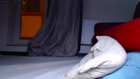 Tati online show from December 17, 2024, 6:42 pm