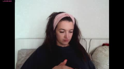 Snapshot of elisa_dove208 chatting on October 7, 2025, 3:47 am elisa_dove208 online show from October 7, 2025, 3:47 am