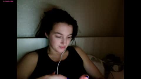 Snapshot of elisa_dove208 chatting on November 20, 2025, 5:01 pm elisa_dove208 online show from November 20, 2025, 5:01 pm