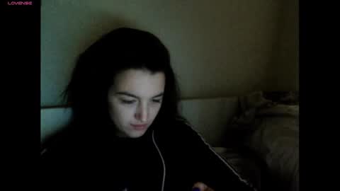 Snapshot of elisa_dove208 chatting on November 21, 2025, 5:11 pm elisa_dove208 online show from November 21, 2025, 5:11 pm