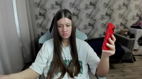 Snapshot of elisa_kollin chatting on April 23, 2026, 12:29 pm Aletta Oushen online show from April 23, 2026, 12:29 pm