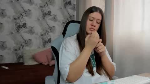 Snapshot of elisa_kollin chatting on May 12, 2026, 10:23 am Aletta Oushen online show from May 12, 2026, 10:23 am