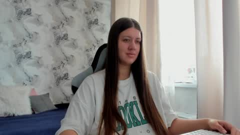 Aletta Oushen online show from July 15, 2026, 8:19 am