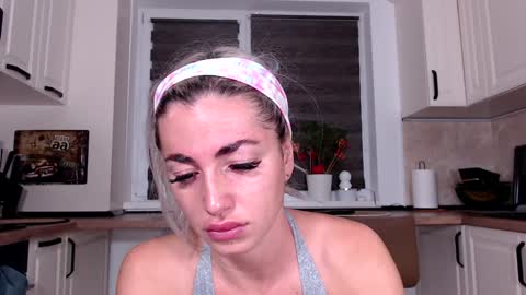 Snapshot of elisabeth_jason chatting on January 24, 2025, 4:48 am elisabeth_jason online show from January 24, 2025, 4:48 am