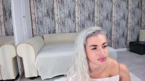 Snapshot of elisabeth_jason chatting on November 6, 2025, 4:35 am elisabeth_jason online show from November 6, 2025, 4:35 am