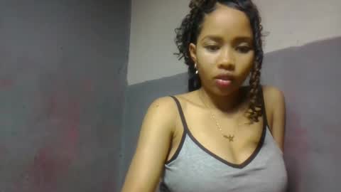 elisabethee online show from April 27, 2026, 9:57 pm
