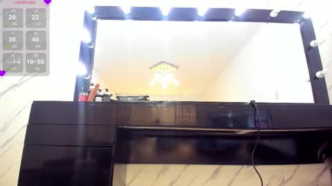 Snapshot of elisabethmassey chatting on October 8, 2025, 1:09 pm Liss online show from October 8, 2025, 1:09 pm