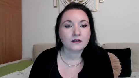 elise_bliss69 online show from February 21, 2026, 10:11 pm
