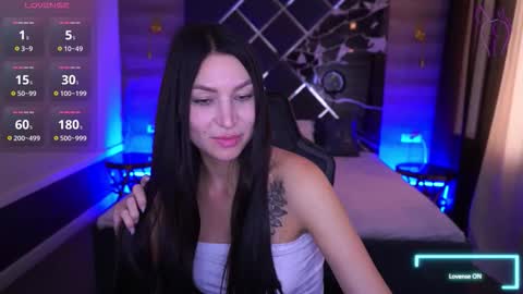 Snapshot of elisevelour chatting on November 1, 2025, 1:57 pm elisevelour online show from November 1, 2025, 1:57 pm