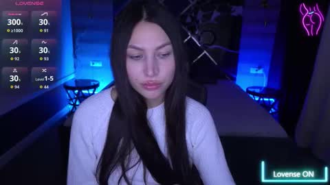 Snapshot of elisevelour chatting on November 9, 2025, 1:53 pm elisevelour online show from November 9, 2025, 1:53 pm