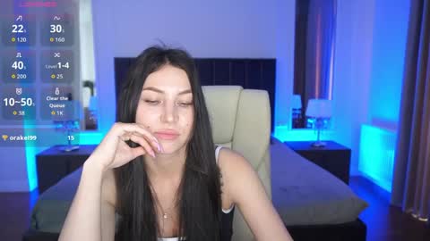 elisevelour online show from May 21, 2026, 12:56 pm