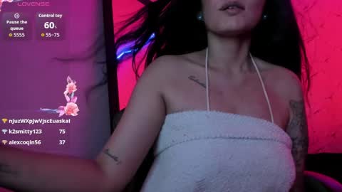 Snapshot of elissa_iris chatting on June 5, 2026, 7:03 am E L I S S A online show from June 5, 2026, 7:03 am