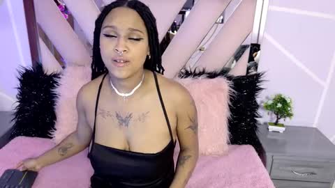 Snapshot of elit_noa chatting on December 4, 2025, 7:44 pm elit noa online show from December 4, 2025, 7:44 pm