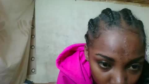 Snapshot of elita12010 chatting on December 14, 2025, 4:40 am elita12010 online show from December 14, 2025, 4:40 am