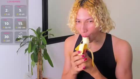 Snapshot of elite__models chatting on July 23, 2026, 1:08 am Valentino Konny y Jhon online show from July 23, 2026, 1:08 am