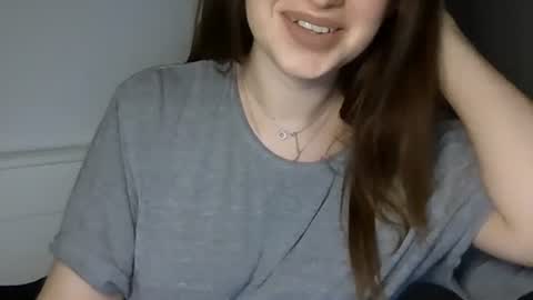 Snapshot of elizabet_18 chatting on February 6, 2025, 9:17 pm Elizabet 18 online show from February 6, 2025, 9:17 pm