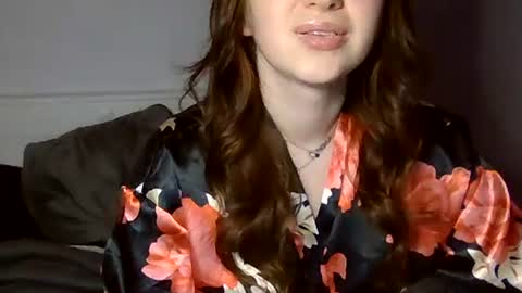 Snapshot of elizabet_18 chatting on February 16, 2025, 11:05 pm Elizabet 18 online show from February 16, 2025, 11:05 pm