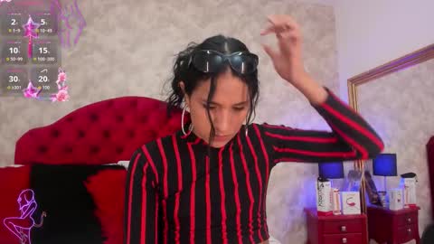 Elizabet Taylor online show from December 1, 2025, 2:44 pm