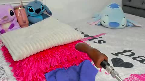 ELIZA online show from November 20, 2025, 4:01 am