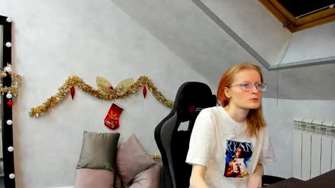 Snapshot of elizabeth_harpper chatting on January 7, 2025, 1:38 am Elizabeth online show from January 7, 2025, 1:38 am