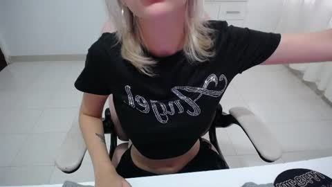  Elizabeth  online show from July 30, 2026, 10:31 pm