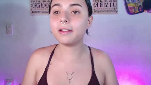 Elizabeth Taylor online show from February 21, 2025, 1:22 am