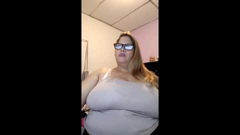 Elizabeth online show from February 19, 2026, 11:12 pm