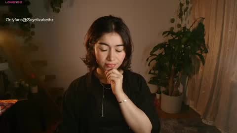 Snapshot of elizabethz chatting on July 7, 2026, 2:14 am Tuli online show from July 7, 2026, 2:14 am