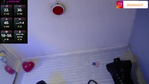 Snapshot of elizatex chatting on May 29, 2026, 7:45 pm online show from May 29, 2026, 7:45 pm