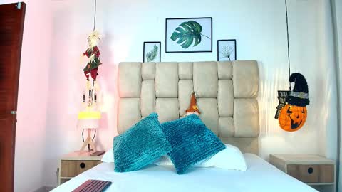 Eliza online show from October 27, 2025, 11:58 am