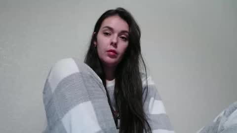 elizbetfox online show from November 2, 2025, 8:11 pm