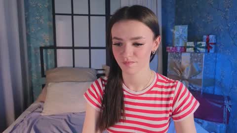 elizzza_ online show from November 26, 2025, 5:41 am