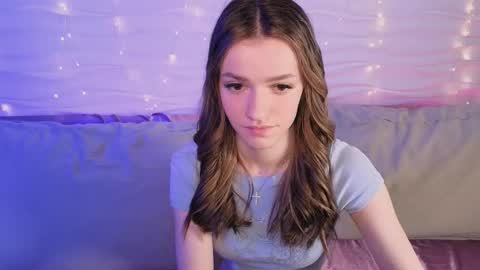 elizzza_ online show from March 26, 2026, 5:35 am