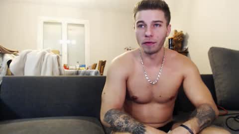 elkafit28 online show from February 27, 2026, 8:20 pm