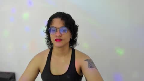 Diana online show from November 3, 2025, 5:47 pm