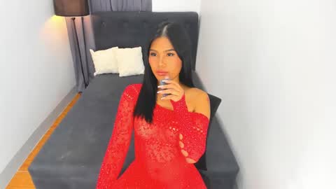 Snapshot of ella______ chatting on December 10, 2024, 7:11 pm Ella online show from December 10, 2024, 7:11 pm